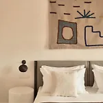 Parilio, A Member Of Design Naousa (Paros)